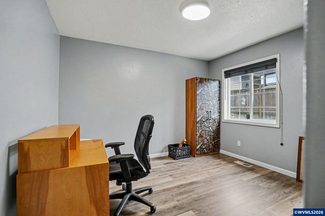 813 SW 8th St, Sublimity, OR 97385