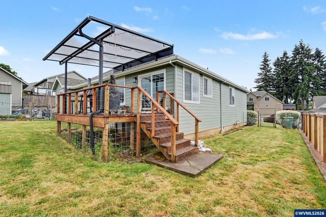813 SW 8th St, Sublimity, OR 97385