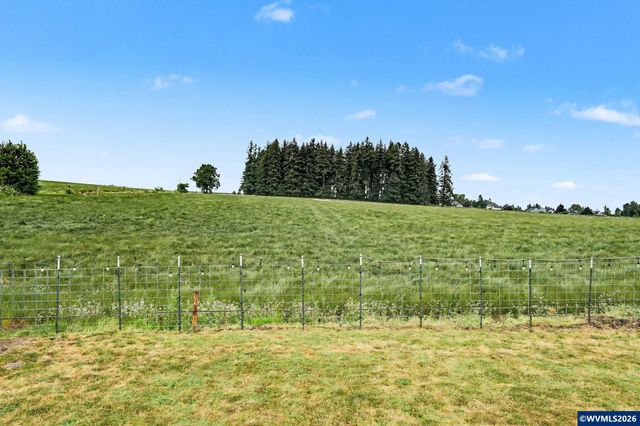 813 SW 8th St, Sublimity, OR 97385
