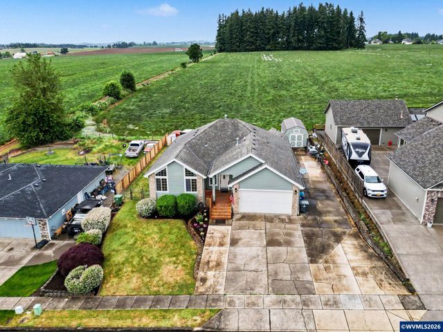 813 SW 8th St, Sublimity, OR 97385