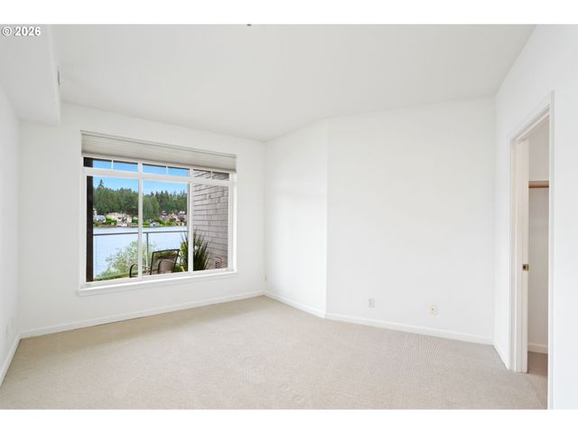 105 3RD St, Lake Oswego, OR 97034