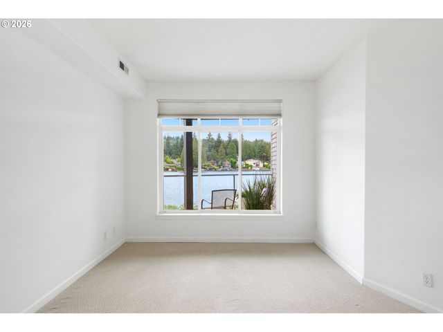 105 3RD St, Lake Oswego, OR 97034