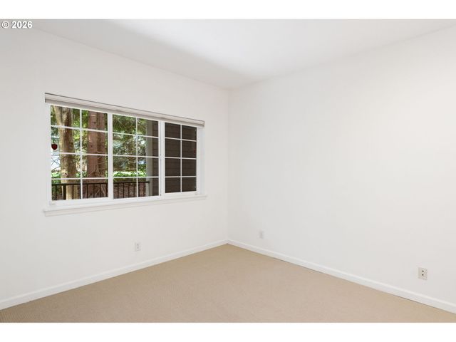 105 3RD St, Lake Oswego, OR 97034