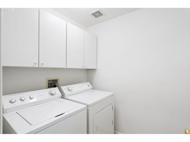 105 3RD St, Lake Oswego, OR 97034