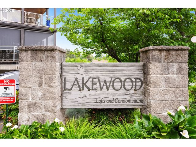 105 3RD St, Lake Oswego, OR 97034