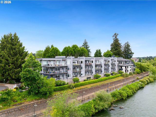 105 3RD St, Lake Oswego, OR 97034