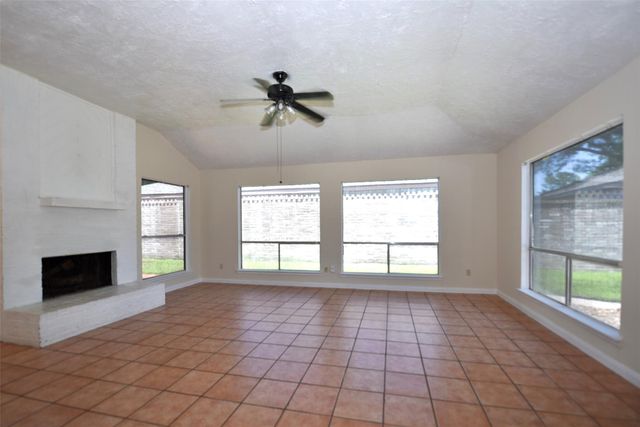 16222 Queensdale Drive, Houston, TX 77082