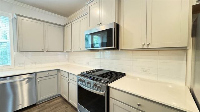 285 Vista Lane, Woodstock, GA 30189