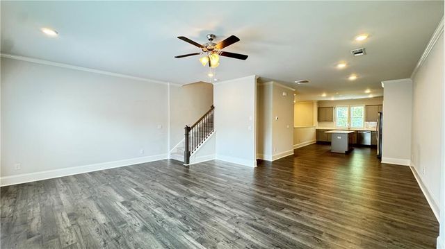 285 Vista Lane, Woodstock, GA 30189