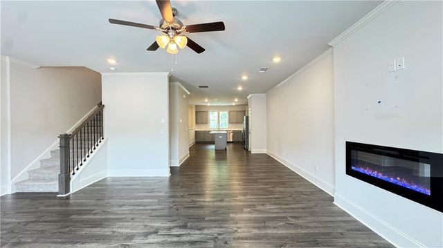 285 Vista Lane, Woodstock, GA 30189