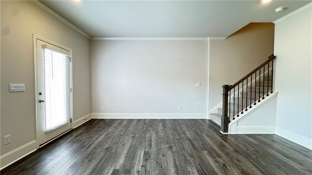285 Vista Lane, Woodstock, GA 30189