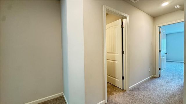 285 Vista Lane, Woodstock, GA 30189