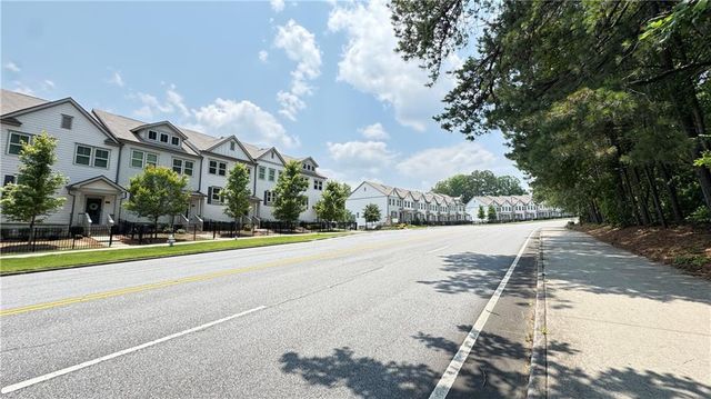 285 Vista Lane, Woodstock, GA 30189
