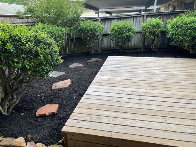 3918 Laura Leigh Drive, Friendswood, TX 77546