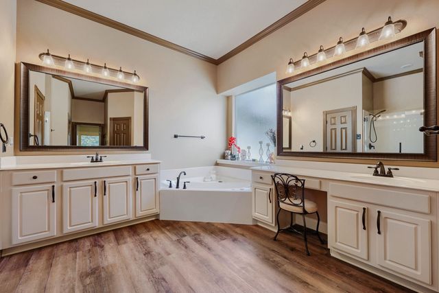 940 Melissa Drive, Waxahachie, TX 75167