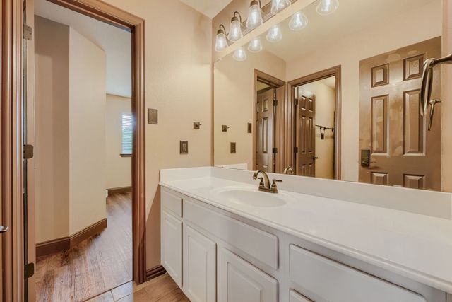 940 Melissa Drive, Waxahachie, TX 75167