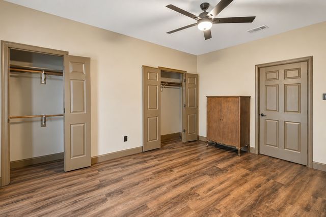 940 Melissa Drive, Waxahachie, TX 75167