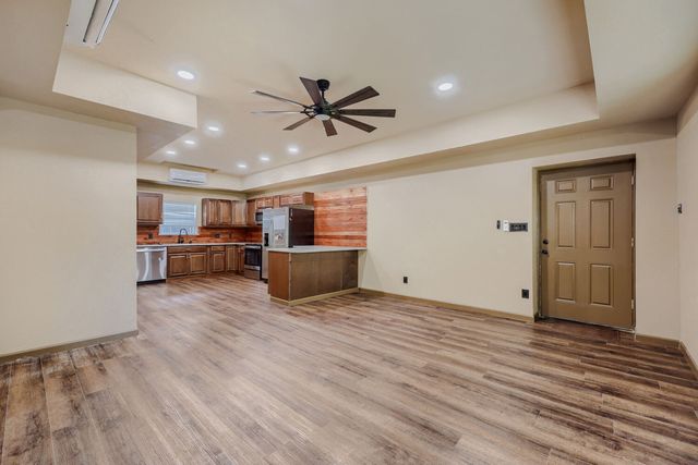 940 Melissa Drive, Waxahachie, TX 75167