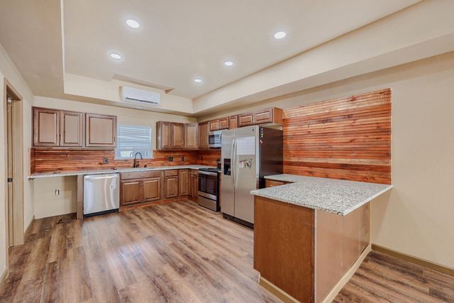 940 Melissa Drive, Waxahachie, TX 75167