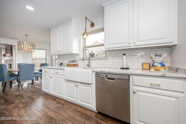 2518 Havard Road, Ocean Springs, MS 39564