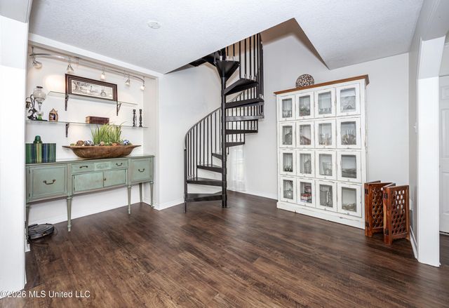 2518 Havard Road, Ocean Springs, MS 39564