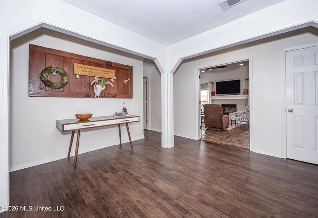 2518 Havard Road, Ocean Springs, MS 39564