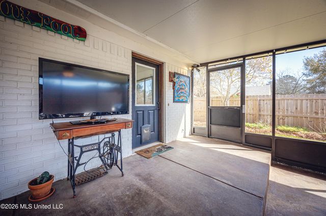 2518 Havard Road, Ocean Springs, MS 39564