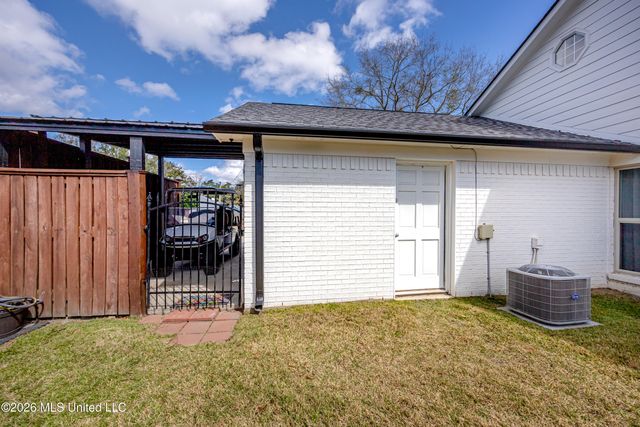 2518 Havard Road, Ocean Springs, MS 39564