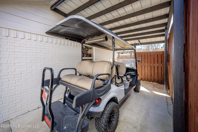 2518 Havard Road, Ocean Springs, MS 39564