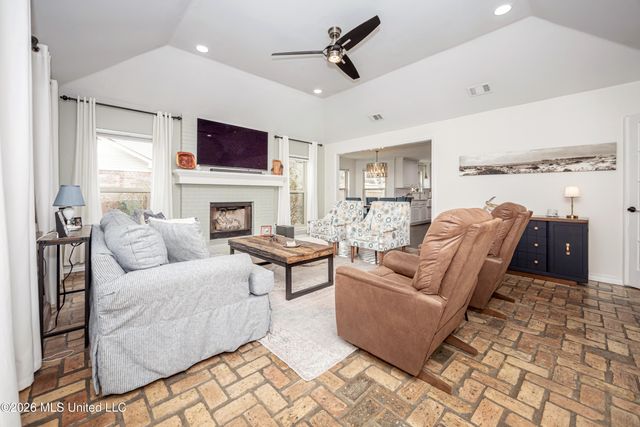 2518 Havard Road, Ocean Springs, MS 39564