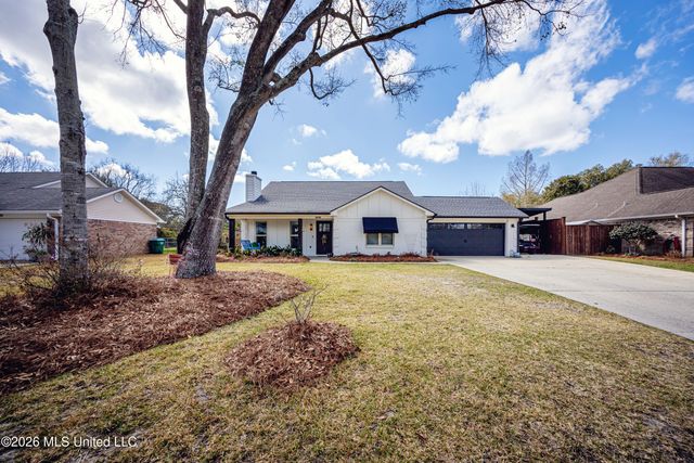 2518 Havard Road, Ocean Springs, MS 39564