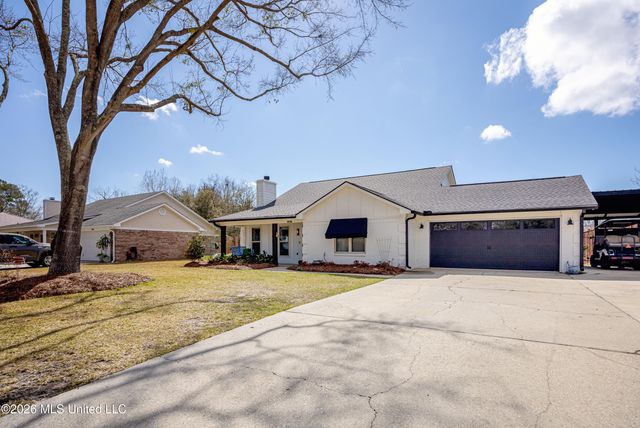 2518 Havard Road, Ocean Springs, MS 39564