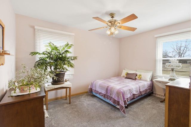 309 Roberts DRIVE, Mukwonago, WI 53149