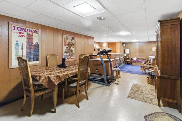 309 Roberts DRIVE, Mukwonago, WI 53149