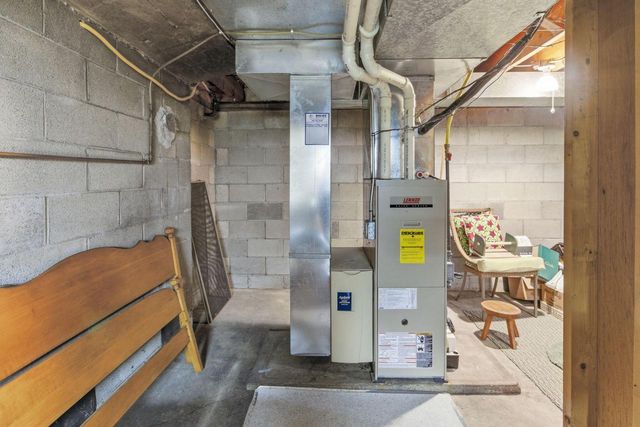 309 Roberts DRIVE, Mukwonago, WI 53149