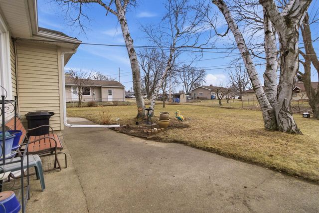 309 Roberts DRIVE, Mukwonago, WI 53149