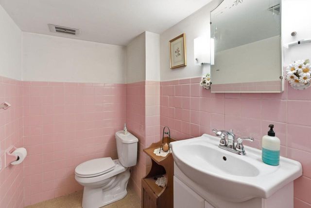 309 Roberts DRIVE, Mukwonago, WI 53149