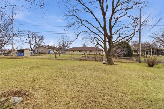 309 Roberts DRIVE, Mukwonago, WI 53149