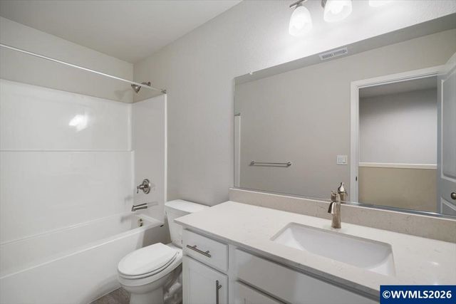 7421 SE Berg Dr, Corvallis, OR 97330