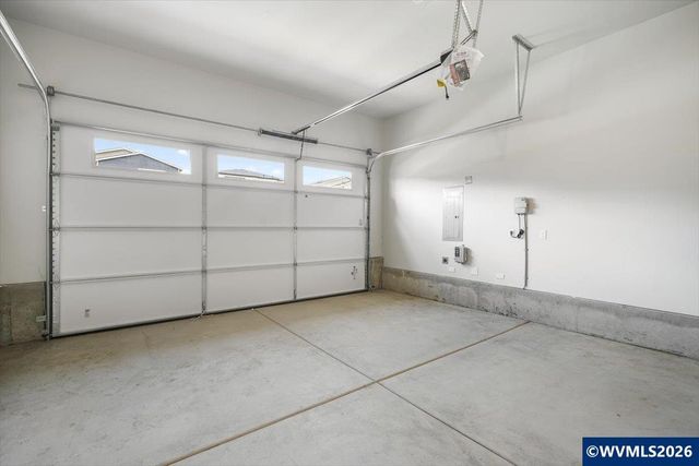 7421 SE Berg Dr, Corvallis, OR 97330
