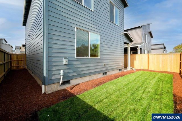 7421 SE Berg Dr, Corvallis, OR 97330
