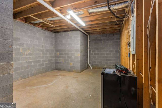 2336 Cross Creek Drive SW, Powder Springs, GA 30127