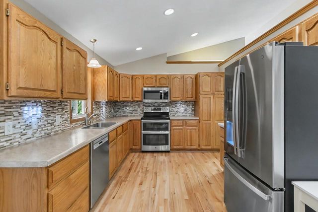 1331 Pinnacle Circle, Sun Prairie, WI 53590