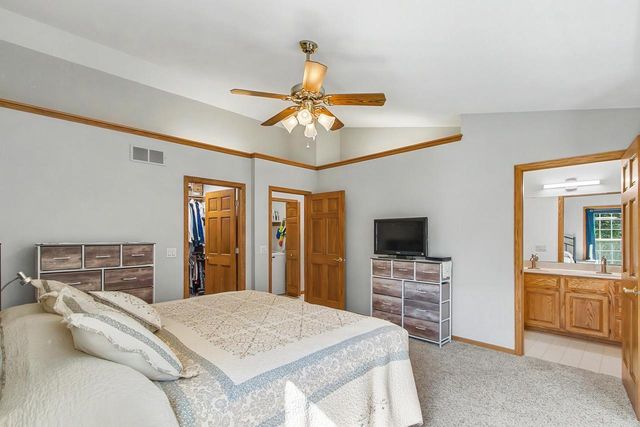 1331 Pinnacle Circle, Sun Prairie, WI 53590