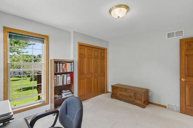 1331 Pinnacle Circle, Sun Prairie, WI 53590