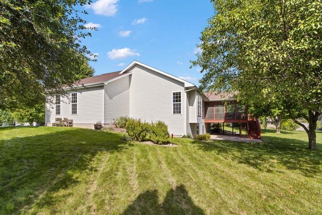 1331 Pinnacle Circle, Sun Prairie, WI 53590