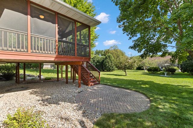1331 Pinnacle Circle, Sun Prairie, WI 53590