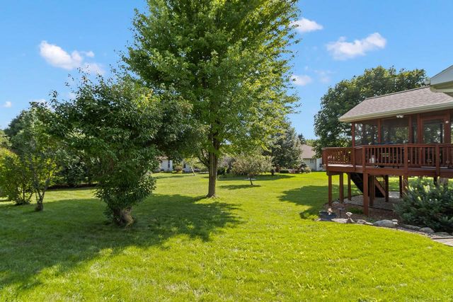 1331 Pinnacle Circle, Sun Prairie, WI 53590