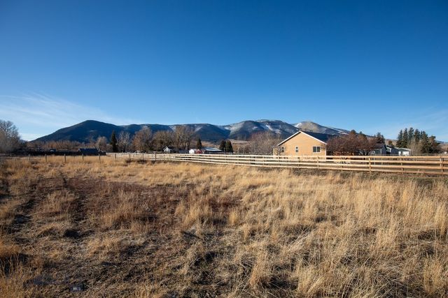 94 Willow Drive, Livingston, MT 59047
