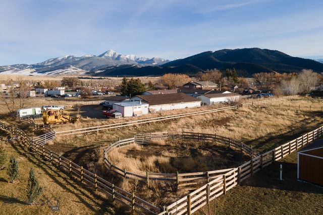 94 Willow Drive, Livingston, MT 59047